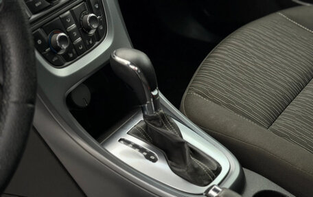 Opel Astra J, 2013 год, 650 000 рублей, 24 фотография