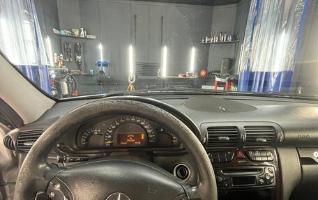 Mercedes-Benz C-Класс, 2001 год, 440 000 рублей, 12 фотография