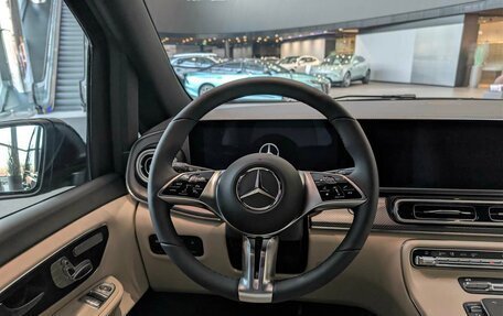 Mercedes-Benz V-Класс, 2024 год, 17 390 000 рублей, 13 фотография