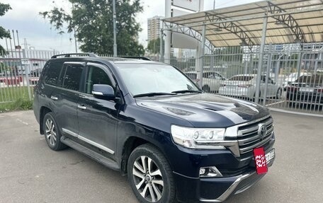 Toyota Land Cruiser 200, 2016 год, 5 999 000 рублей, 4 фотография