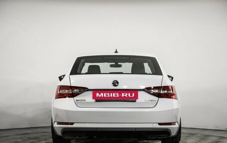 Skoda Superb III рестайлинг, 2018 год, 1 799 000 рублей, 7 фотография