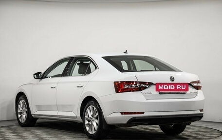 Skoda Superb III рестайлинг, 2018 год, 1 799 000 рублей, 8 фотография