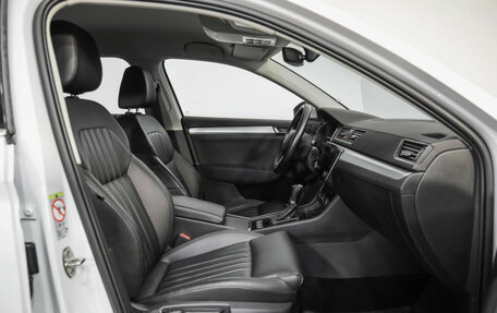 Skoda Superb III рестайлинг, 2018 год, 1 799 000 рублей, 22 фотография