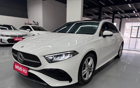 Mercedes-Benz A-Класс, 2023 год, 1 999 999 рублей, 1 фотография
