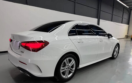 Mercedes-Benz A-Класс, 2023 год, 1 999 999 рублей, 6 фотография