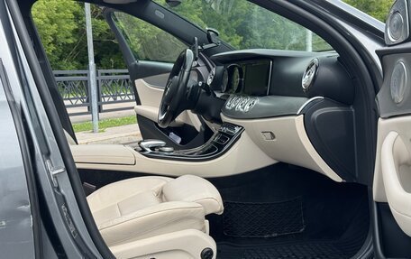 Mercedes-Benz E-Класс, 2017 год, 2 300 000 рублей, 10 фотография