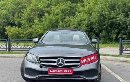 Mercedes-Benz E-Класс, 2017 год, 2 300 000 рублей, 2 фотография