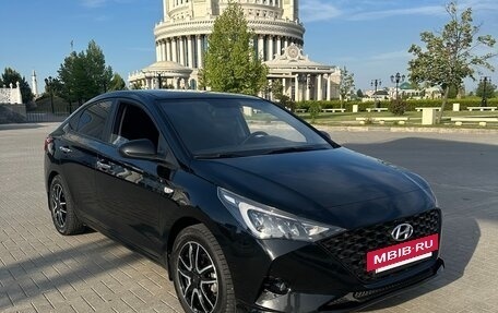 Hyundai Solaris II рестайлинг, 2021 год, 1 580 000 рублей, 3 фотография