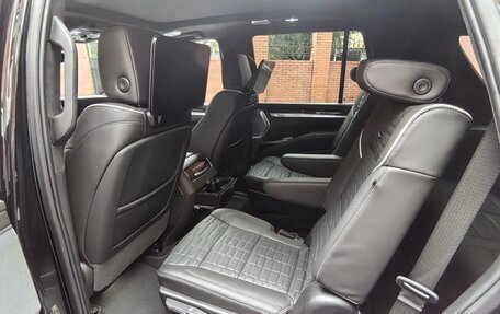 Cadillac Escalade V, 2025 год, 17 300 000 рублей, 10 фотография