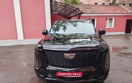 Cadillac Escalade V, 2025 год, 17 300 000 рублей, 2 фотография