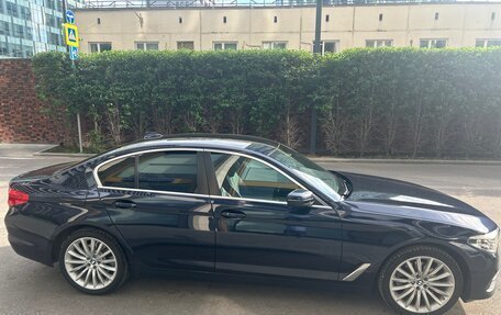BMW 5 серия, 2018 год, 3 280 000 рублей, 2 фотография