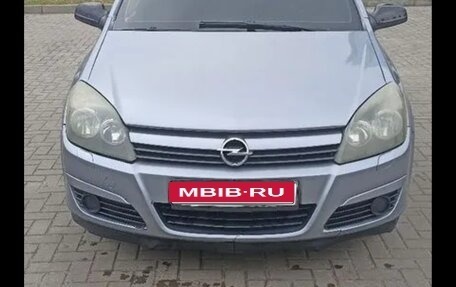 Opel Astra H, 2004 год, 425 000 рублей, 1 фотография