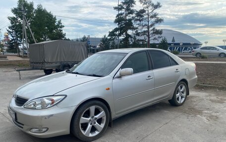 Toyota Camry V40, 2002 год, 560 000 рублей, 1 фотография