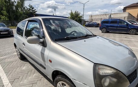 Renault Clio III, 2003 год, 240 000 рублей, 2 фотография