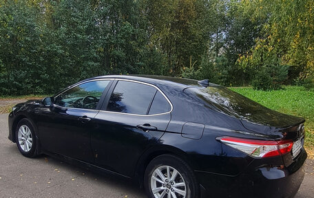 Toyota Camry, 2018 год, 2 700 000 рублей, 5 фотография