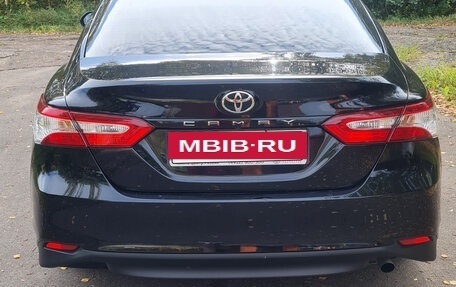 Toyota Camry, 2018 год, 2 700 000 рублей, 4 фотография