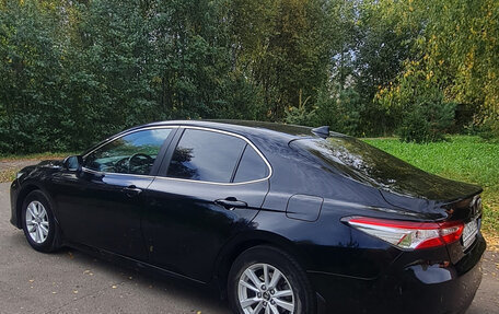 Toyota Camry, 2018 год, 2 700 000 рублей, 6 фотография
