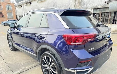 Volkswagen T-Roc I, 2023 год, 1 697 778 рублей, 6 фотография
