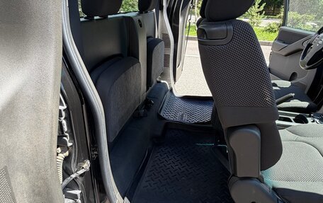 Nissan Navara (Frontier), 2007 год, 1 500 000 рублей, 13 фотография