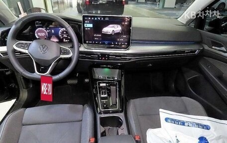 Volkswagen Golf VIII, 2025 год, 2 690 000 рублей, 10 фотография