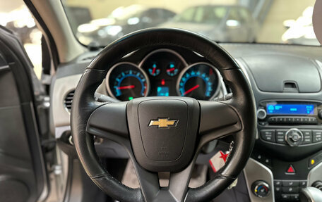 Chevrolet Cruze II, 2015 год, 1 095 000 рублей, 15 фотография