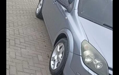 Opel Astra H, 2004 год, 425 000 рублей, 3 фотография