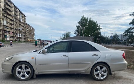 Toyota Camry V40, 2002 год, 560 000 рублей, 2 фотография