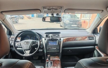 Toyota Camry, 2017 год, 2 490 000 рублей, 8 фотография