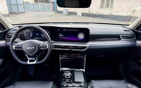 KIA K5, 2022 год, 2 220 000 рублей, 12 фотография