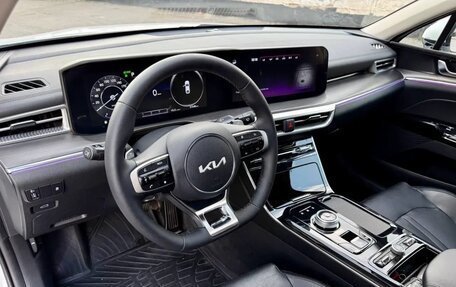 KIA K5, 2022 год, 2 220 000 рублей, 11 фотография
