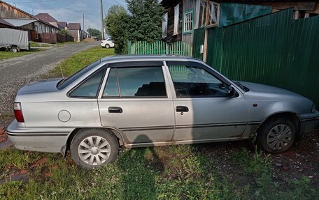 Daewoo Nexia I рестайлинг, 2003 год, 110 000 рублей, 3 фотография