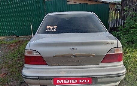 Daewoo Nexia I рестайлинг, 2003 год, 110 000 рублей, 4 фотография