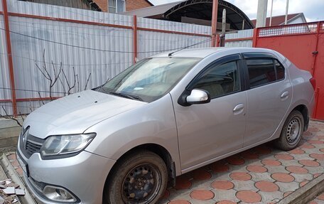 Renault Logan II, 2015 год, 440 000 рублей, 2 фотография