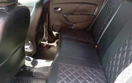 Renault Logan II, 2015 год, 440 000 рублей, 8 фотография