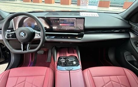 BMW 5 серия, 2025 год, 6 290 032 рублей, 10 фотография
