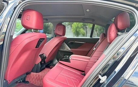 BMW 5 серия, 2025 год, 6 290 032 рублей, 13 фотография