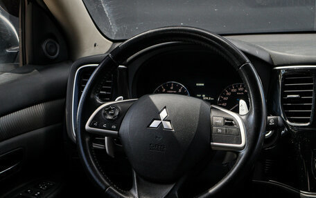 Mitsubishi Outlander III рестайлинг 3, 2014 год, 1 500 000 рублей, 12 фотография
