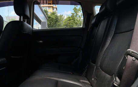 Mitsubishi Outlander III рестайлинг 3, 2014 год, 1 500 000 рублей, 9 фотография