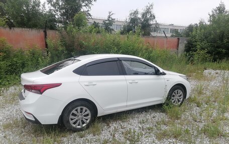 Hyundai Solaris II рестайлинг, 2019 год, 1 385 000 рублей, 3 фотография