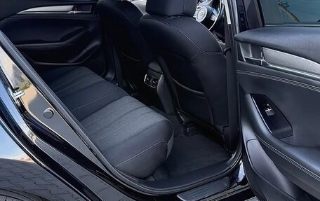 Mazda 6, 2018 год, 1 950 000 рублей, 9 фотография
