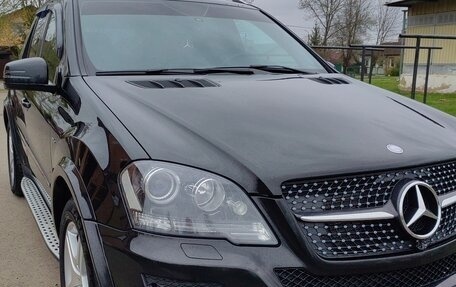 Mercedes-Benz M-Класс, 2011 год, 1 450 000 рублей, 2 фотография