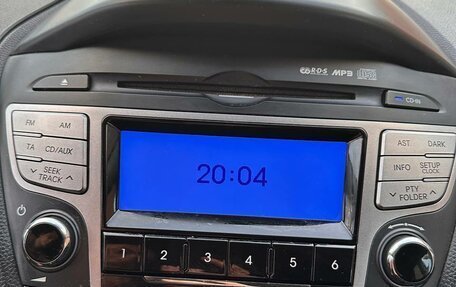 Hyundai ix35 I рестайлинг, 2011 год, 1 050 000 рублей, 10 фотография