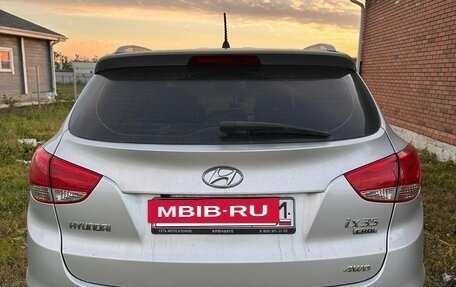 Hyundai ix35 I рестайлинг, 2011 год, 1 050 000 рублей, 2 фотография