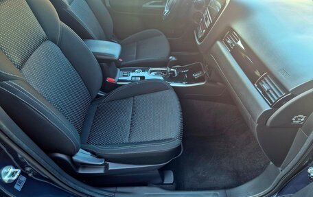 Mitsubishi Outlander III рестайлинг 3, 2018 год, 2 150 000 рублей, 17 фотография