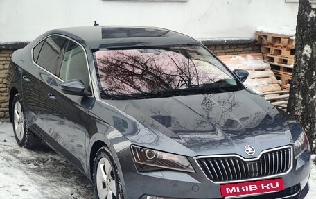 Skoda Superb III рестайлинг, 2016 год, 1 800 000 рублей, 2 фотография
