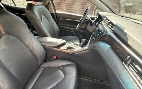 Toyota Camry, 2019 год, 3 100 000 рублей, 9 фотография