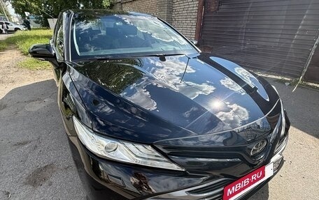 Toyota Camry, 2019 год, 3 100 000 рублей, 8 фотография