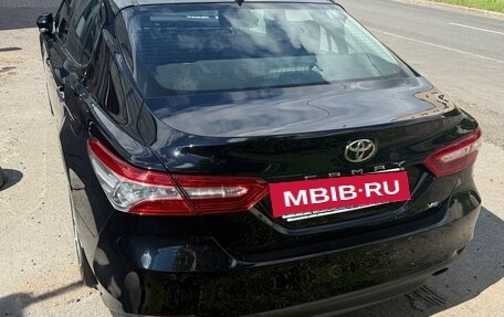 Toyota Camry, 2019 год, 3 100 000 рублей, 3 фотография