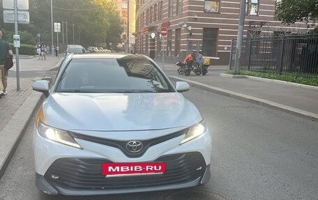 Toyota Camry, 2020 год, 1 480 000 рублей, 2 фотография