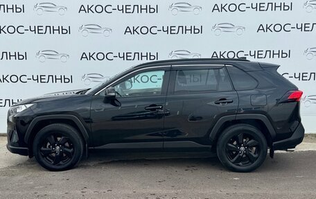 Toyota RAV4, 2021 год, 3 280 000 рублей, 2 фотография